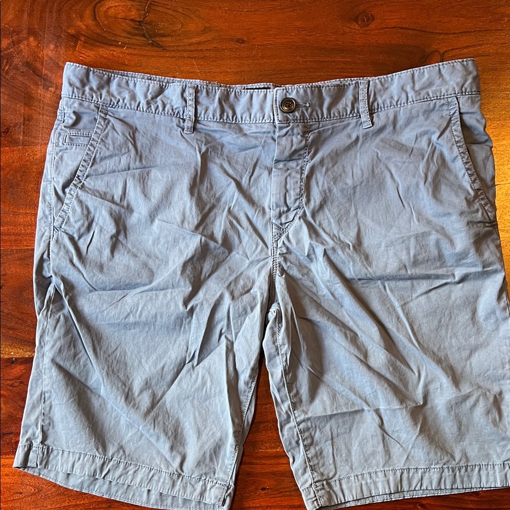 Hugo Boss Light Blue Men’s Flat Front Shorts